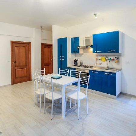 Appartamento Ristrutturato A Nuovo !!! Varazze Exteriör bild