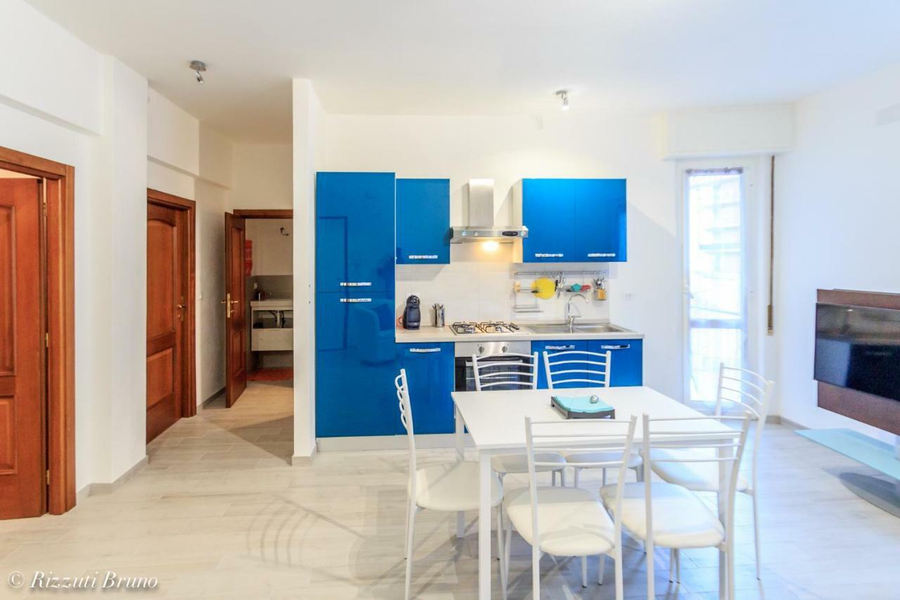 Appartamento Ristrutturato A Nuovo !!! Varazze Exteriör bild