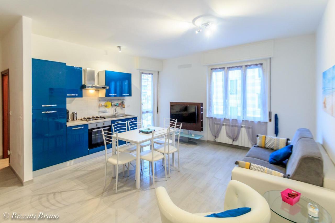Appartamento Ristrutturato A Nuovo !!! Varazze Exteriör bild