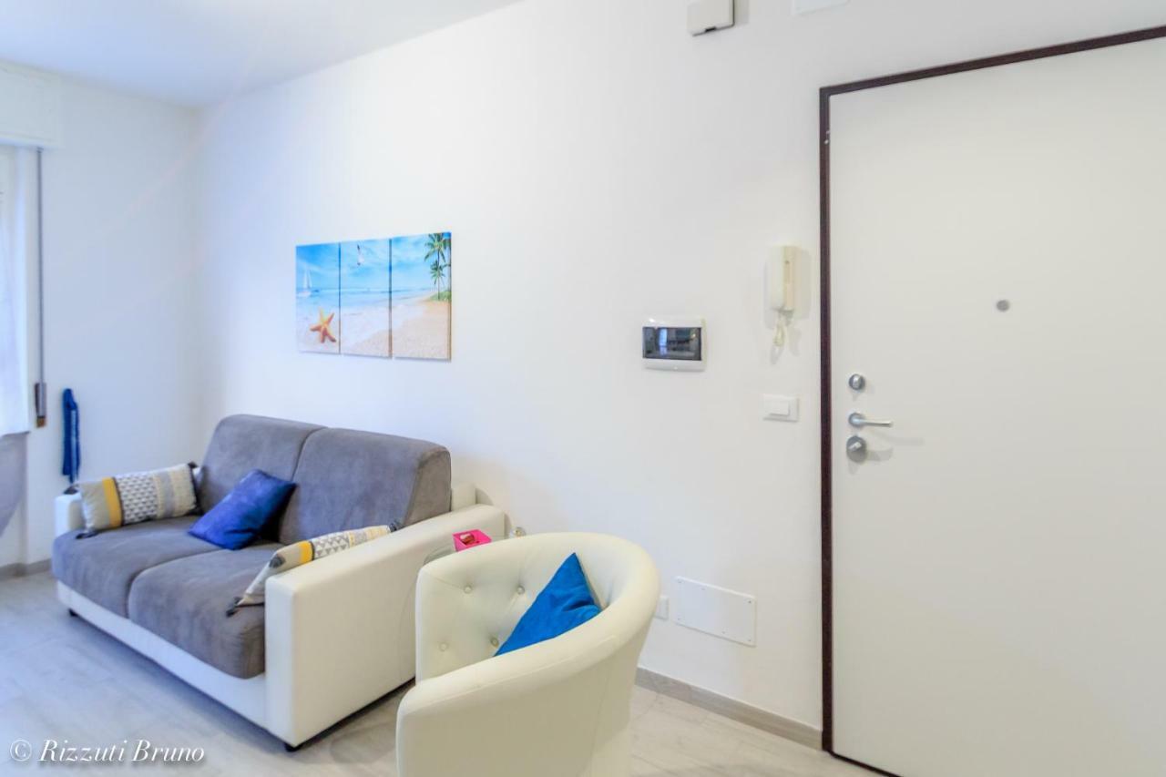 Appartamento Ristrutturato A Nuovo !!! Varazze Exteriör bild