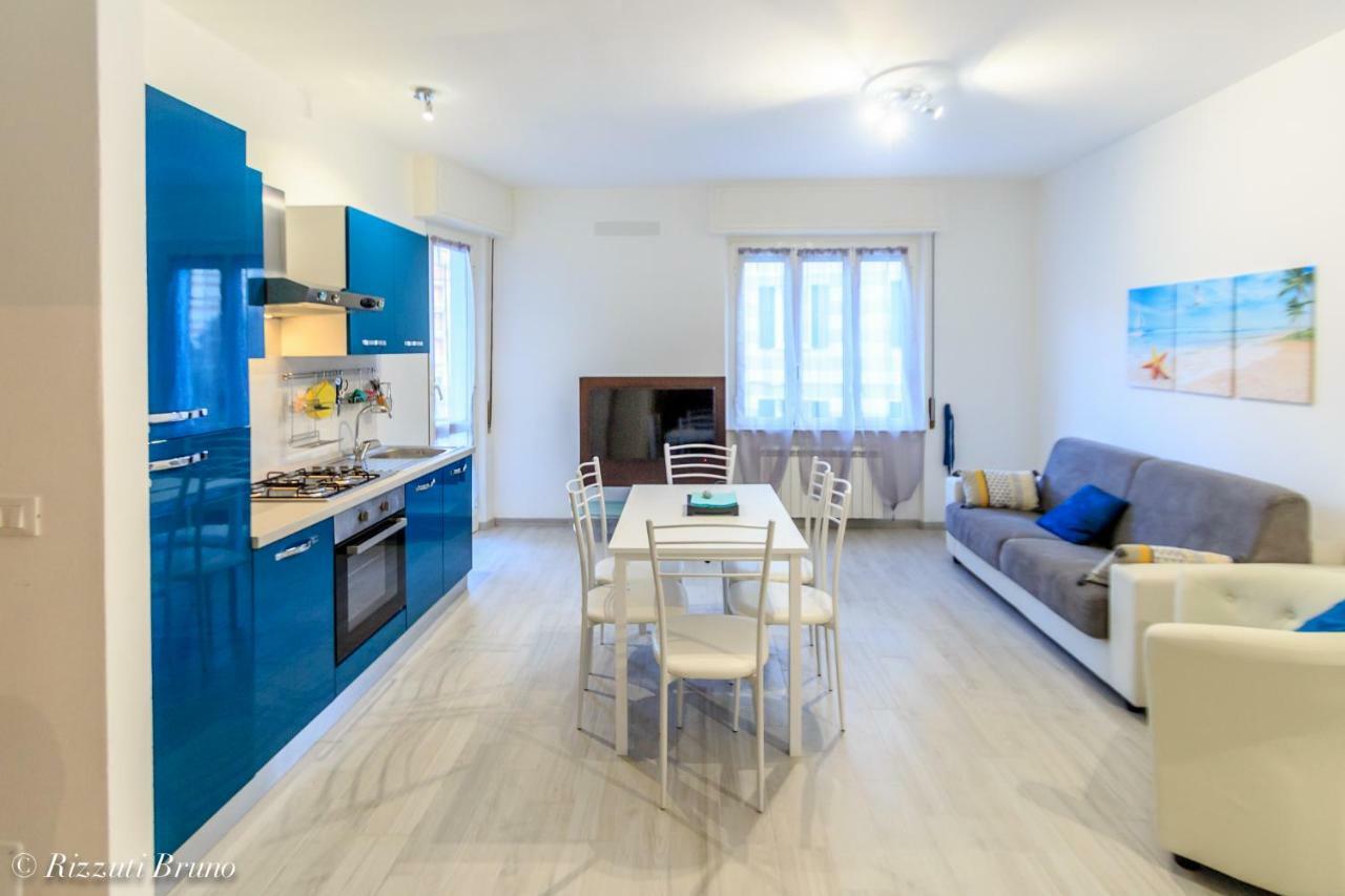 Appartamento Ristrutturato A Nuovo !!! Varazze Exteriör bild